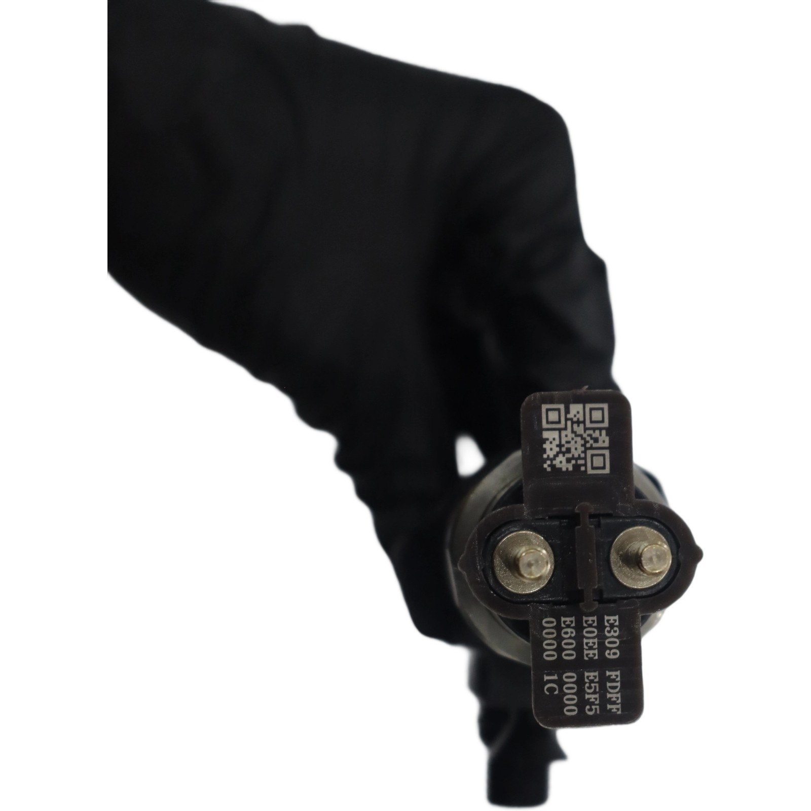 1PCS Fuel Injector 1J500-53050 For Kubota Loader M100GXDTC M110GXDTC - Image 4