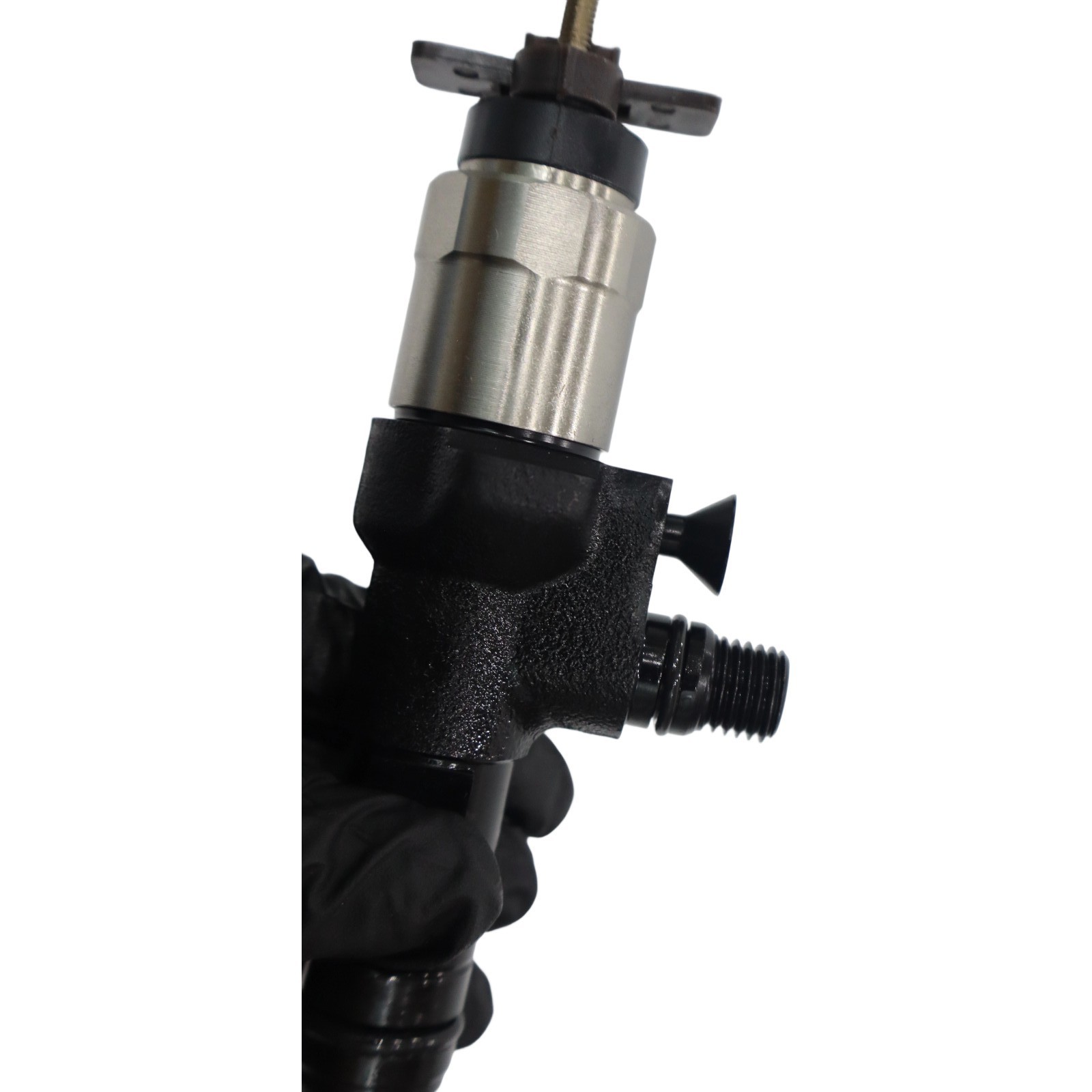 1PCS Fuel Injector 1J500-53050 For Kubota Loader M100GXDTC M110GXDTC - Image 6